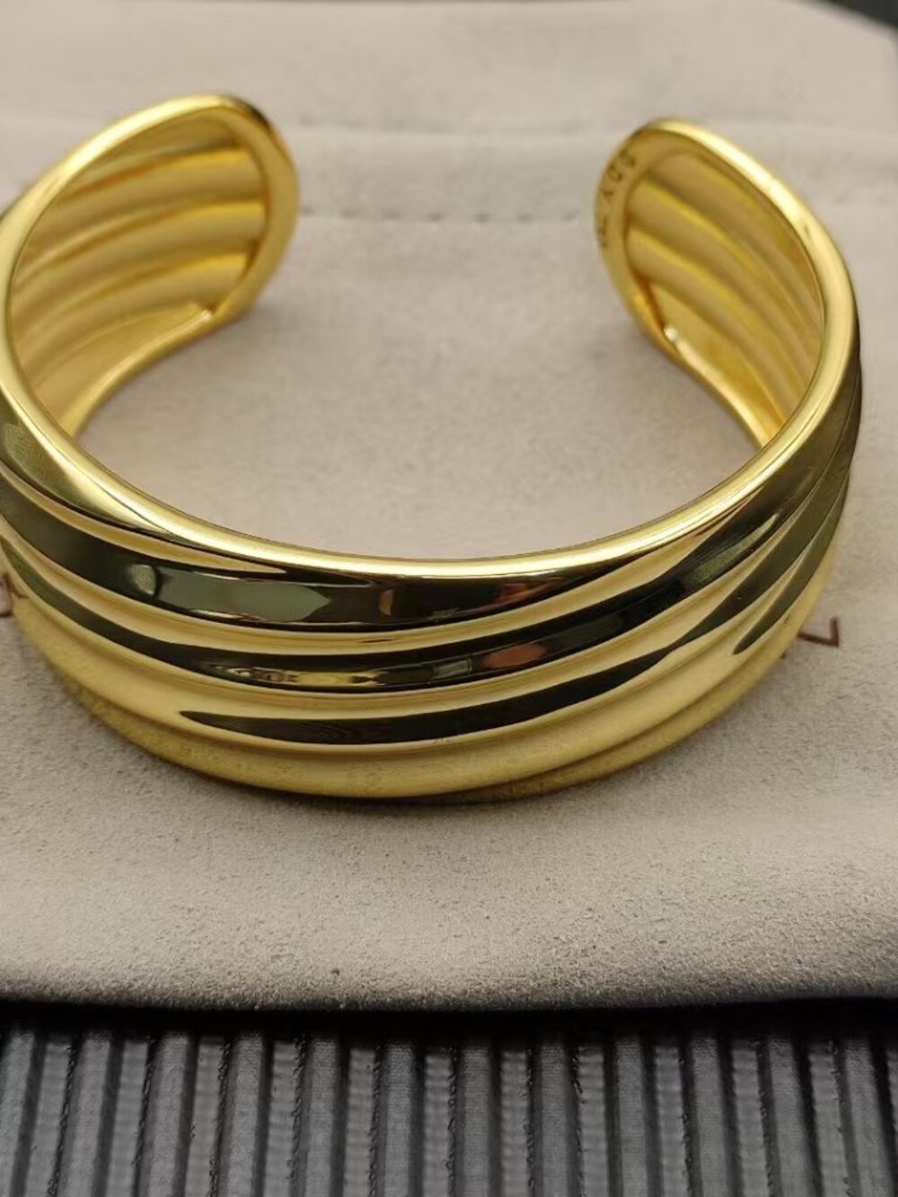 David Yurman Polished Gold‑Tone Layered Open Cuff Bracelet Statement Style